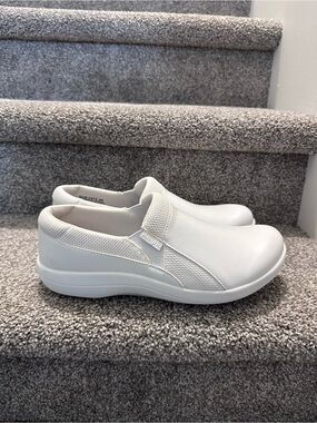Algeria Duette Nursing/Clinical Shoes